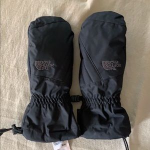 North face youth mittens
